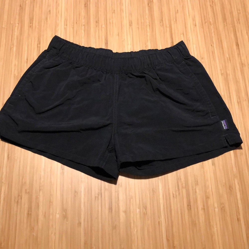 Patagonia Barely Baggies - size small